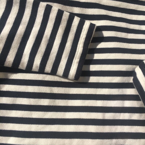 STRIPED CROPPED SWEATER🦋🌈💞☂️ - Picture 3 of 3